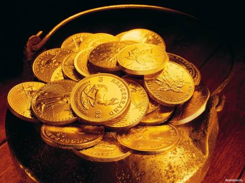 Золотые монеты в котелке